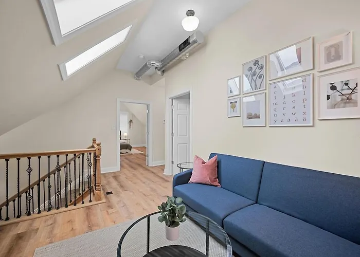 6br Group Retreat W/ Bbq, Game Room, And Parking *
