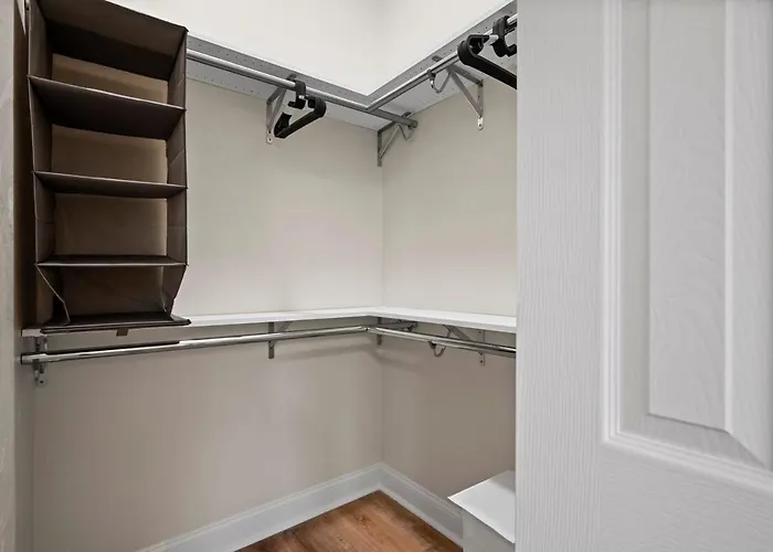 6br Group Retreat W/ Bbq, Game Room, And Parking Apartamento
