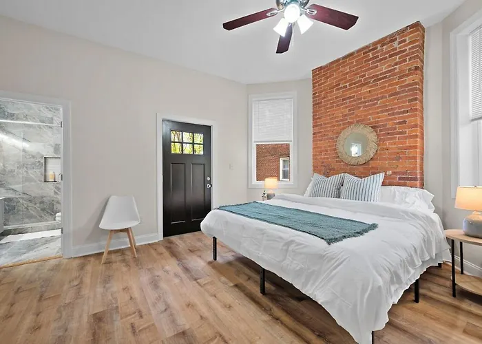 6br Group Retreat W/ Bbq, Game Room, And Parking Pittsburgh