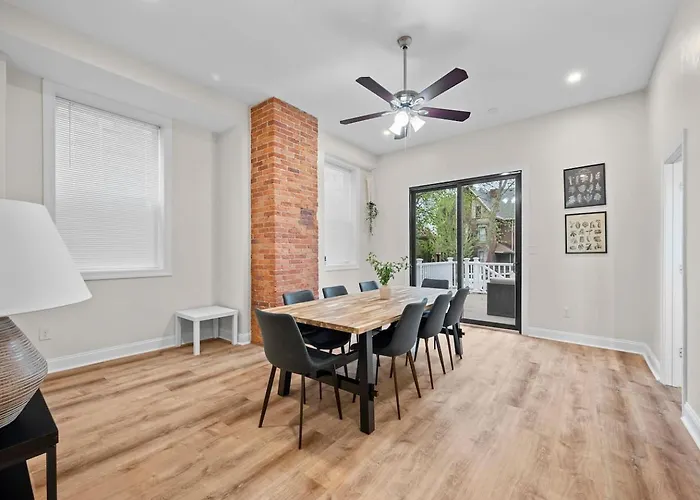 6br Group Retreat W/ Bbq, Game Room, And Parking Apartment Pittsburgh