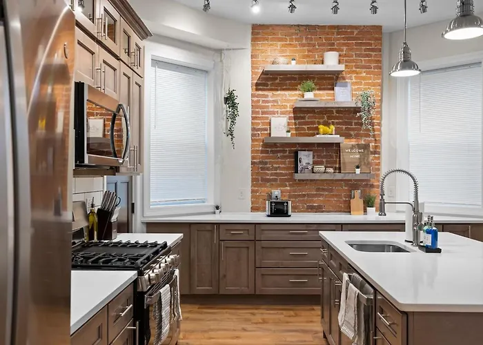 6br Group Retreat W/ Bbq, Game Room, And Parking Apartment Pittsburgh